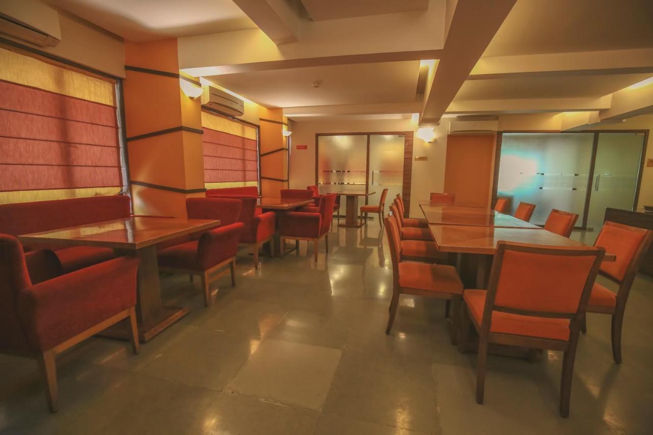 The Gold Haven Hotell Pune Eksteriør bilde
